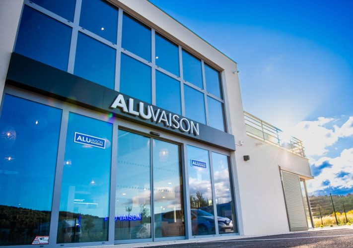 Alu Vaison - Fabricant et installateur de menuiseries haut de gamme sur mesure dans le Vaucluse depuis plus de 25 ans